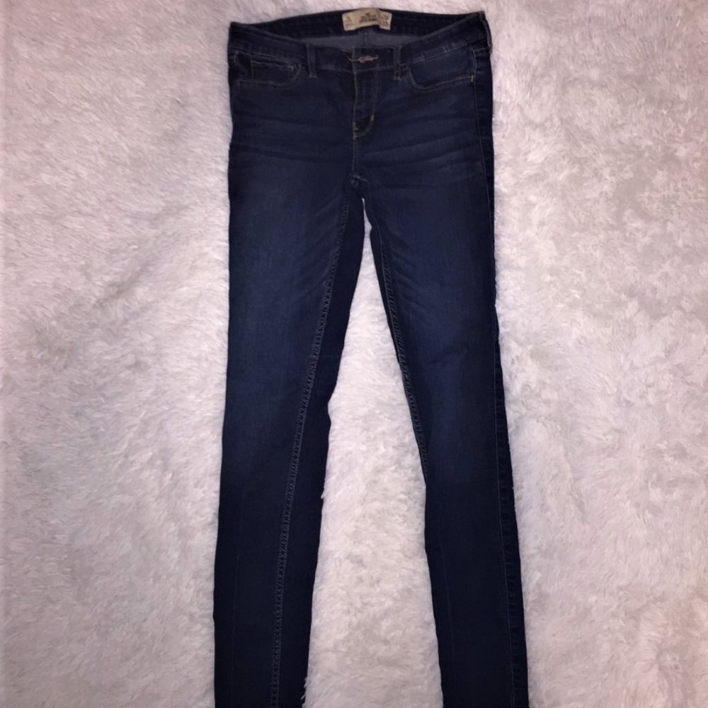 Women's Hollister Skinny Jeans Size 7L.